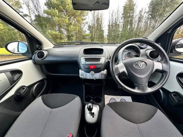 TOYOTA AYGO FIRE - Image 5