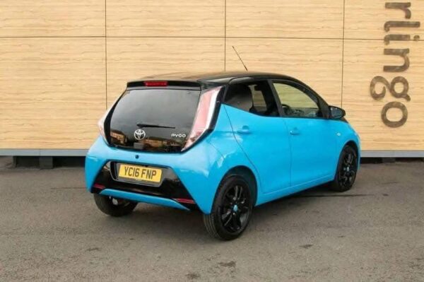TOYOTA AYGO X-CITE 2 HATCHBACK 1.0 VVT-I AUTO 5DR - Image 3