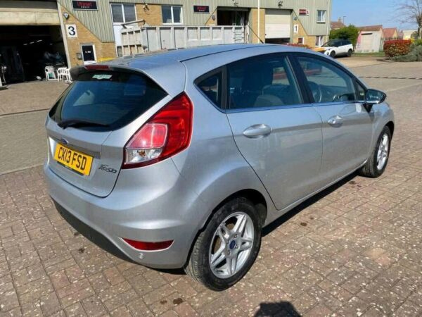 FORD FIESTA - Image 4