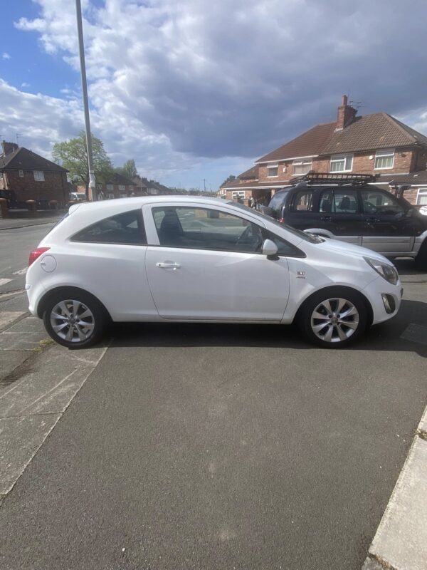 VAUXHALL CORSA - Image 3