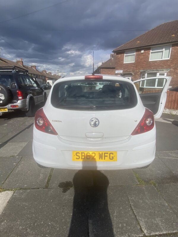 VAUXHALL CORSA - Image 4