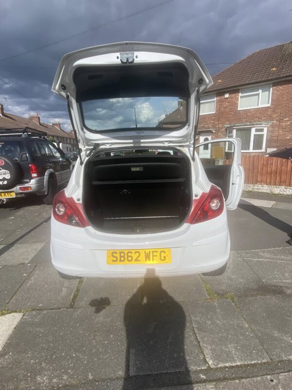 VAUXHALL CORSA - Image 5